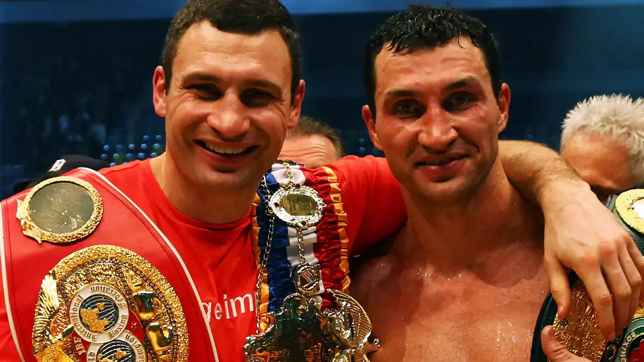 Топовые боксеры назвали победителя боя Владимира против Виталия Кличко. Счет – 10:2 в пользу старшего