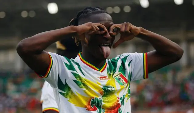 Мали разобрался с Буркина-Фасо и вышел в четвертьфинал Кубка Африки