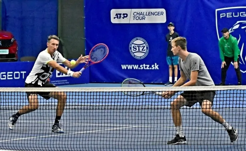 Стаховский обыграл Молчанова в финале турнира в Братиславе