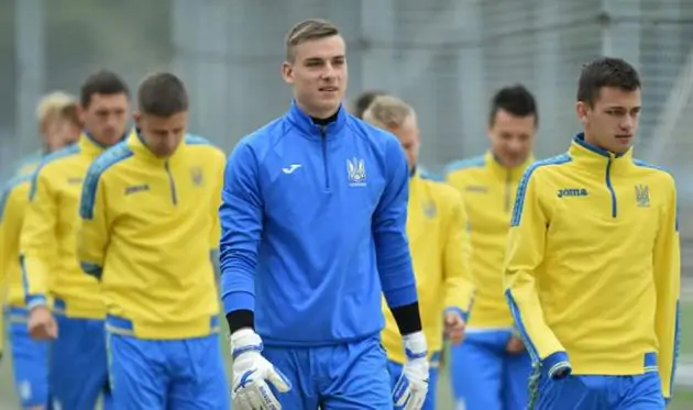 Лунин может вернуться в лагерь сборной Украины U-20