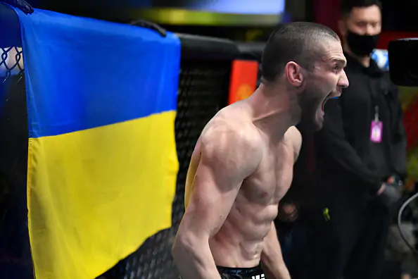 Украинец Бондарь проведет поединок на турнире UFC Fight Night 220