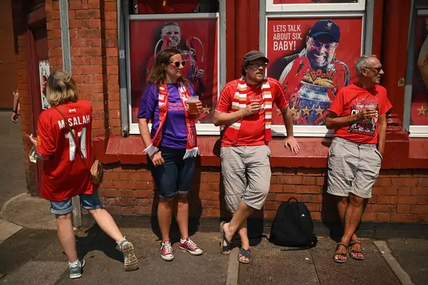 В Англии хотят вернуть возможность употребления алкоголя во время матчей. Запрет на это действует уже 36 лет