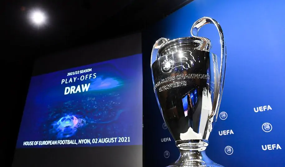 Які помилки допустив UEFA при жеребкуванні 1/8 фіналу Ліги чемпіонів