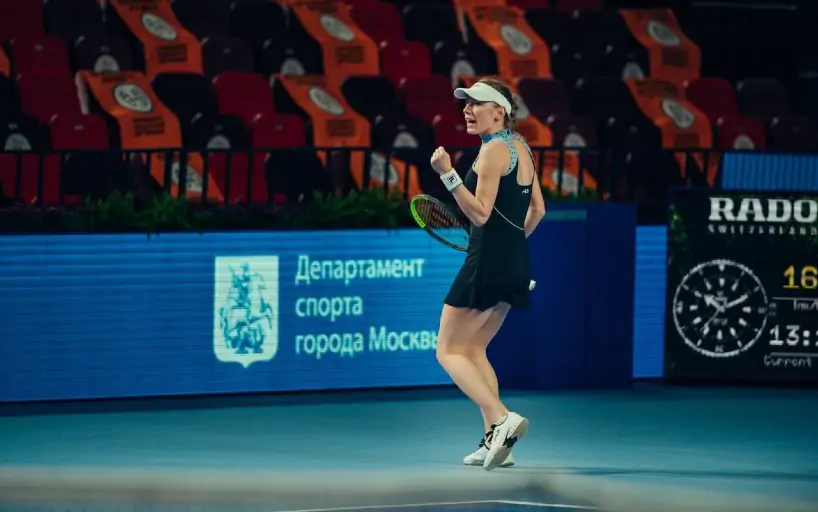 Александрова на отказе Саккари вышла в финал Кубка Кремля