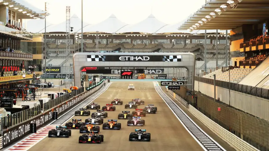 Стало известно время старта всех подтвержденный гонок Формулы-1 на новый сезон