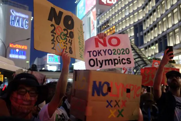 В Токио состоялась акция протеста против Олимпийских игр