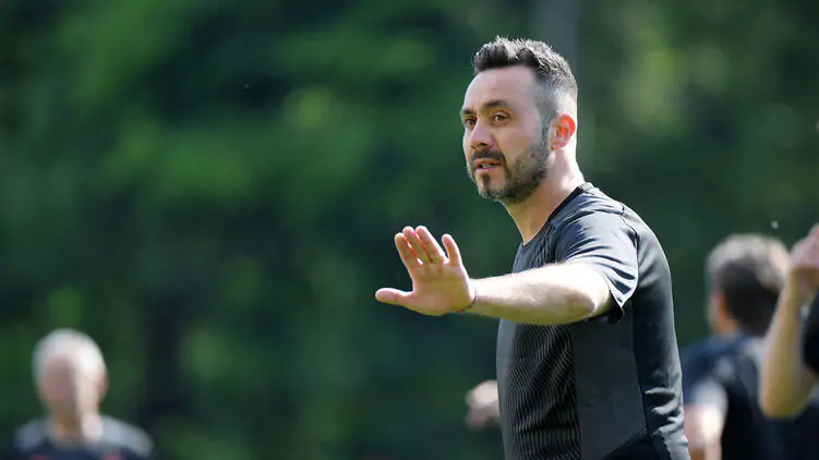 Де Дзерби стал 13-м итальянским тренером в истории АПЛ