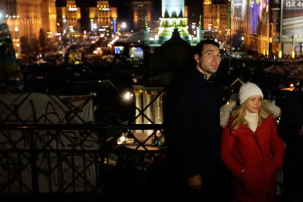 «Я не могу продолжать сидеть в стороне!» Экс-невеста Кличко Панеттьери помогает украинцам на передовой