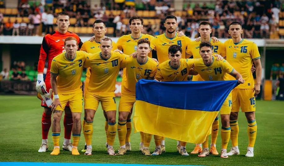 Обладатель Золотого мяча обвинил сборную Украины в неуважении к своему народу