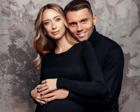 В сети появился интимный снимок игрока «Динамо» с женой