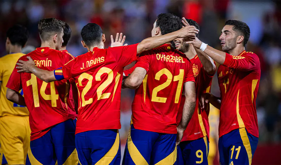 Іспанія та Франція покуражилися над футбольними «карликами». Відео