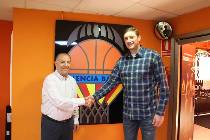 Украинский баскетбольный клуб договорился о сотрудничестве с топ-клубом Испании