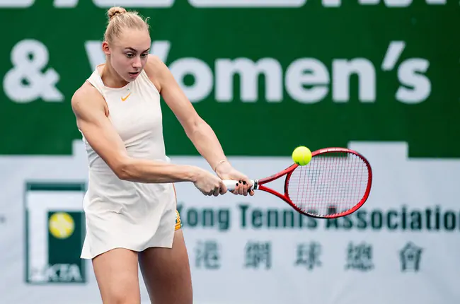 15-летняя Лопатецкая сыграет в полуфинале турнира Гонконга 