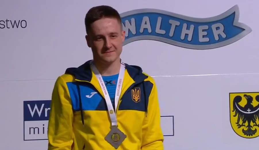 Украинец завоевал серебро на чемпионате Европы в Польше