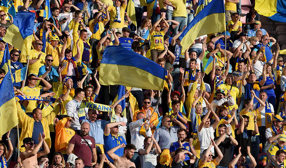 Украинские болельщики смогут не проходить карантин в Румынии, предъявив билет на Евро