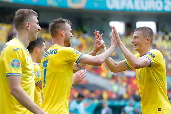 Украина впервые в истории вышла в плей-офф чемпионата Европы