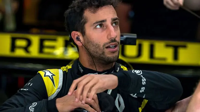 Результаты Renault на Гран-при Японии аннулированы 