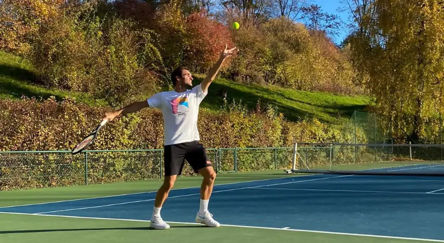 Тренер Федерера: «Когда почти 40-летний игрок делает упражнения, с которыми 70-летний справится без проблем, и он счастлив, − разве это не страсть!»