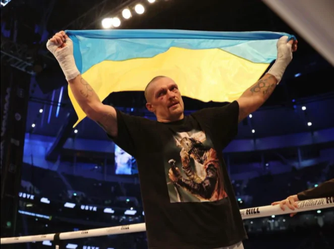 Усик - суперчемпіон WBA, Дерев'янченко увійшов в топ-15