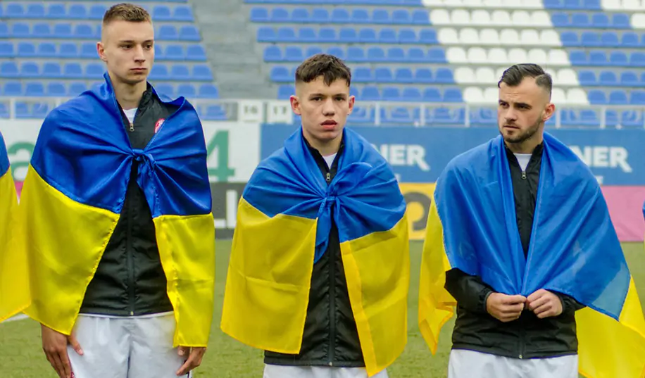 Булеца зазначив, що його партнер у «Зорі» та «Динамо» почав грати у дорослий футбол