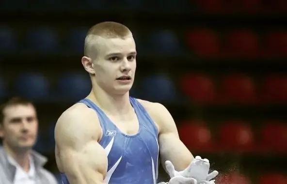 российский гимнаст добровольно уехал убивать украинцев