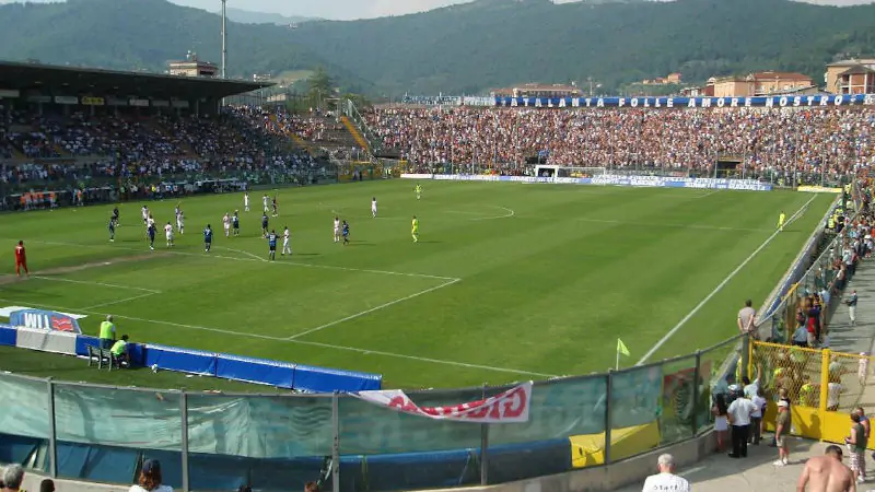 UEFA разрешил «Аталанте» проводить матчи Лиги чемпионов в Бергамо