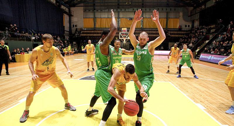 «Киев-Баскет» обыграл «Запорожье» на домашней арене и повел в серии