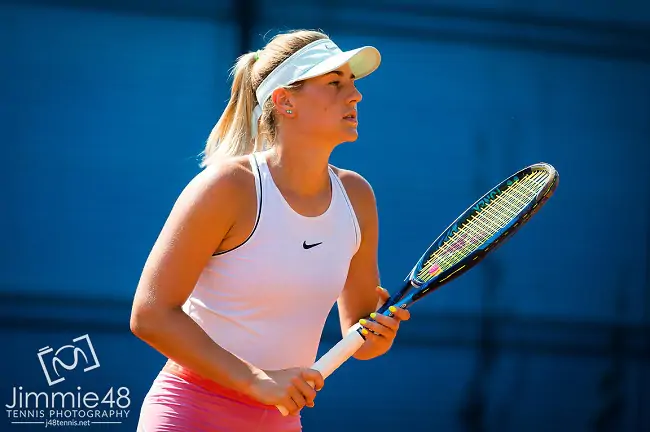 Костюк проиграла Звонаревой в первом круге турнира в Линце