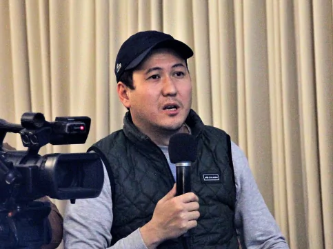 Казахстанський журналіст: «Головкін пішов на третій бій з Канело за гарним чеком»