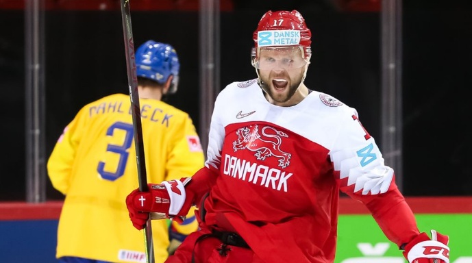 Дания повторила подвиг Латвии, действующие чемпионы начали с победы. Чем запомнился второй день ЧМ-2021