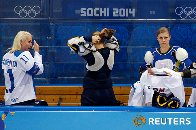 Женская сборная Финляндии по хоккею (REUTERS/Grigory Dukor)