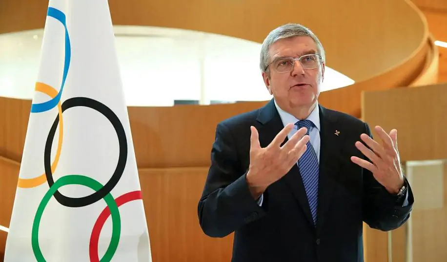 Томас Бах – про російських спортсменів: «Ті, хто дистанціювався від режиму, повинні мати можливість змагатися під нейтральним прапором»