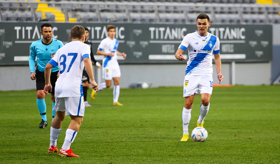 «Динамо» замість амбітного українського клубу зіграє проти команди з Казахстану