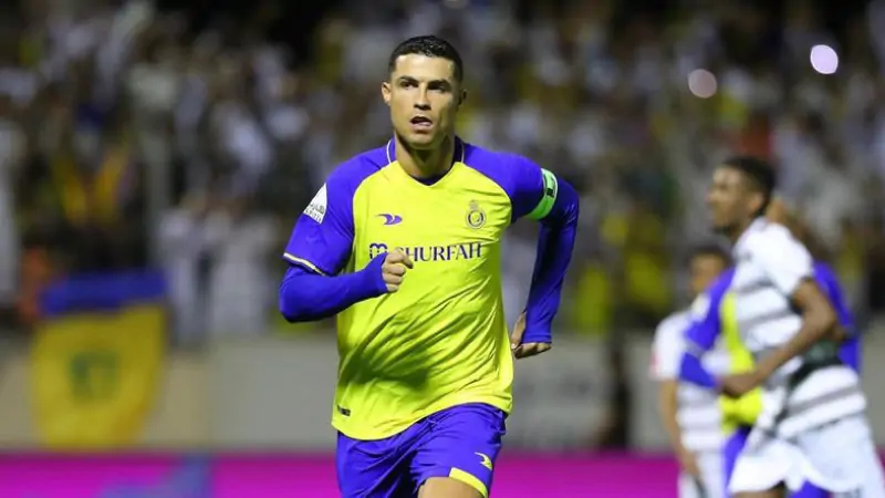 Роналду забил победный мяч за «Аль-Наср» и оставил клуб в гонке за титул