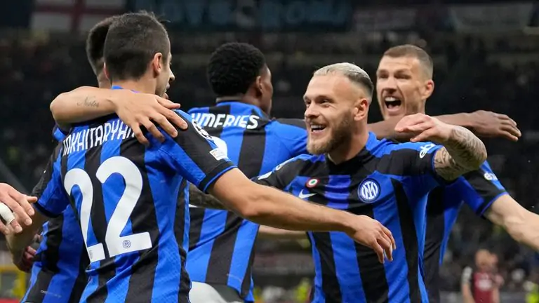 «Интер» во второй раз в истории выиграл четыре матча у «Милана» в сезоне