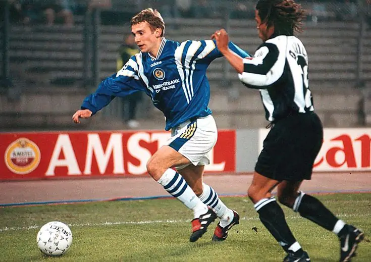 «Динамо» опубликовало афишу матча с «Ювентусом» в стиле 1998 года