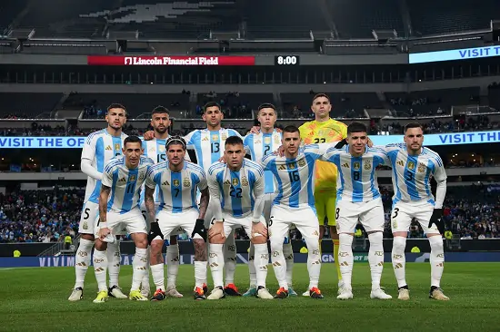 Аргентина без Месси разбила Сальвадор