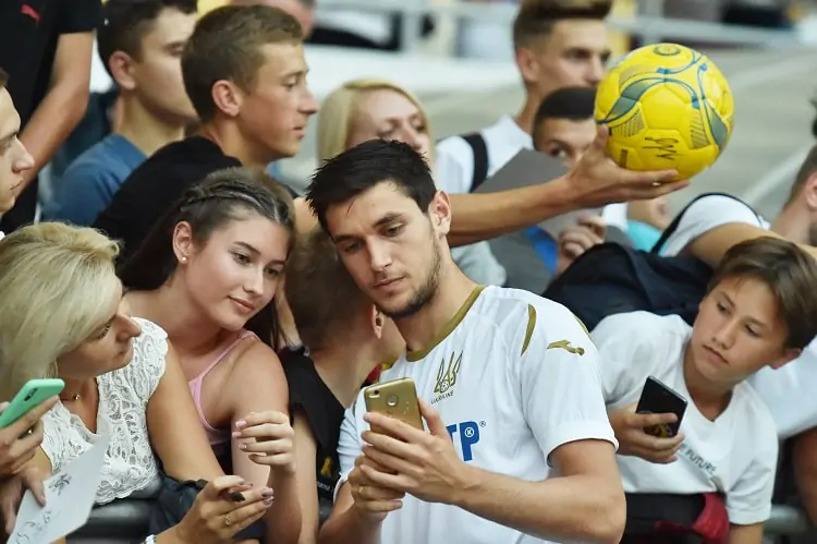 Форвард сборной Украины намекнул, что не против перебраться в Италию