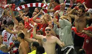 Белорусские фанаты появились с баннером «Слава Україні» на матче Лиги конференций