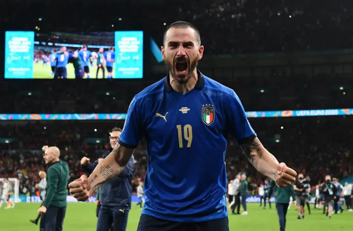 Италия в финале Евро, Хакими в ПСЖ и другие новости за 6 июля