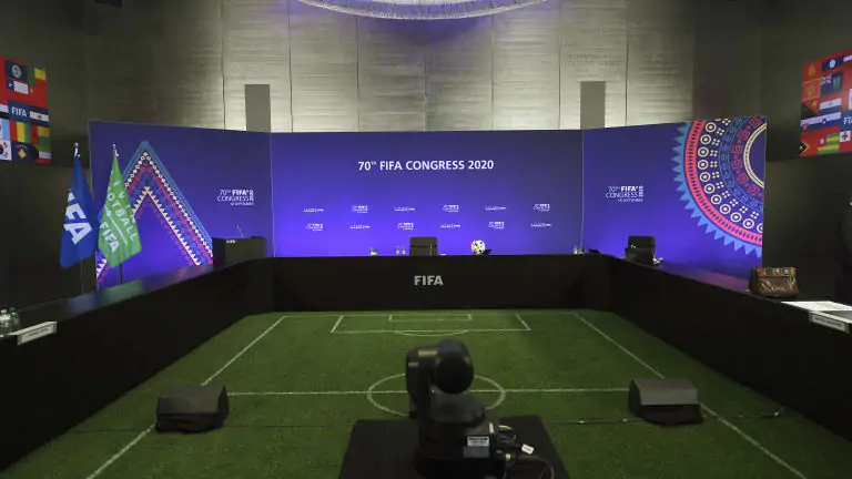 FIFA разрешит футболистам менять сборную, если сыграно до трех матчей