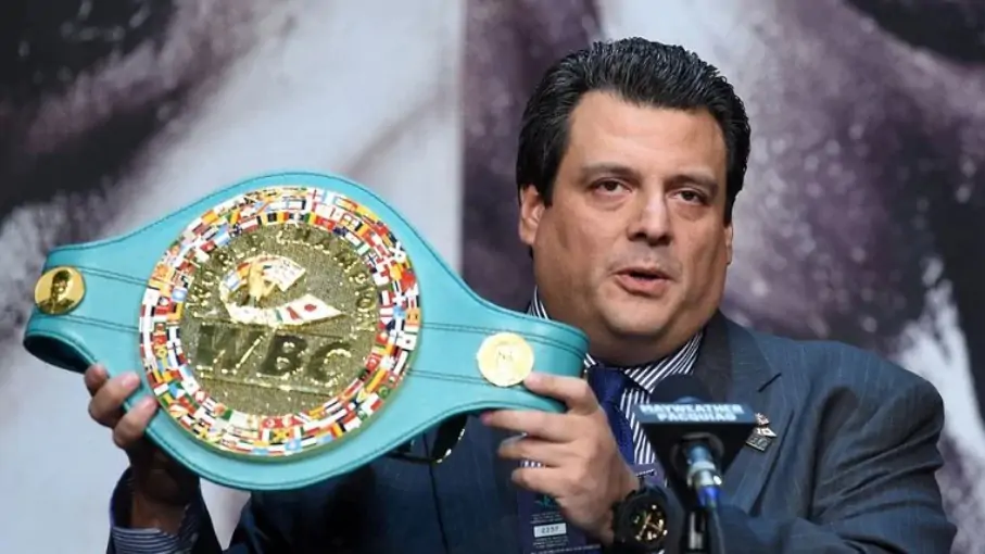 Президент WBC отреагировал на решение Серрано отказаться от чемпионского пояса