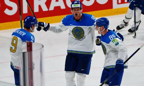 Збірна Казахстану перемогла діючих чемпіонів світу з хокею