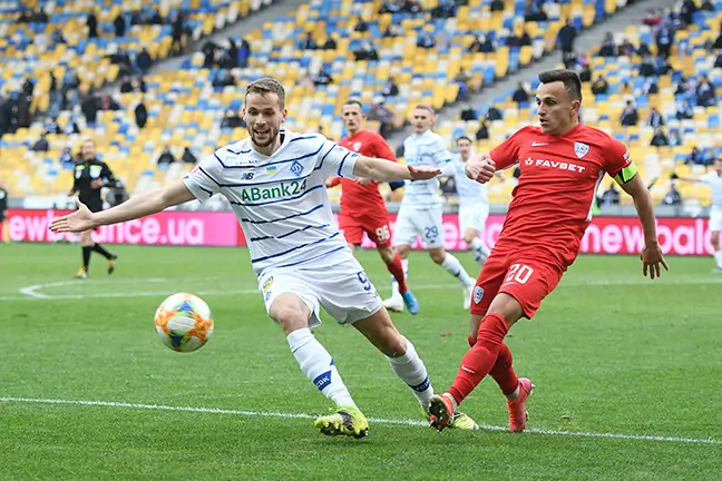 Милевский и Кополовец не помогли «Минаю» избежать поражения от «Динамо»