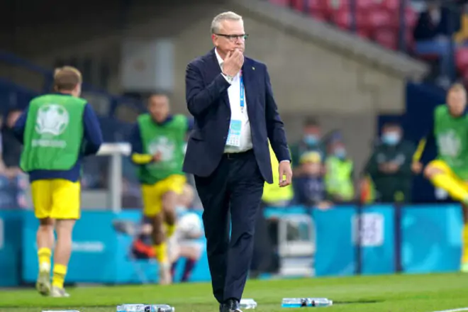 Тренер европейской сборной подал в отставку после провального отбора на Евро
