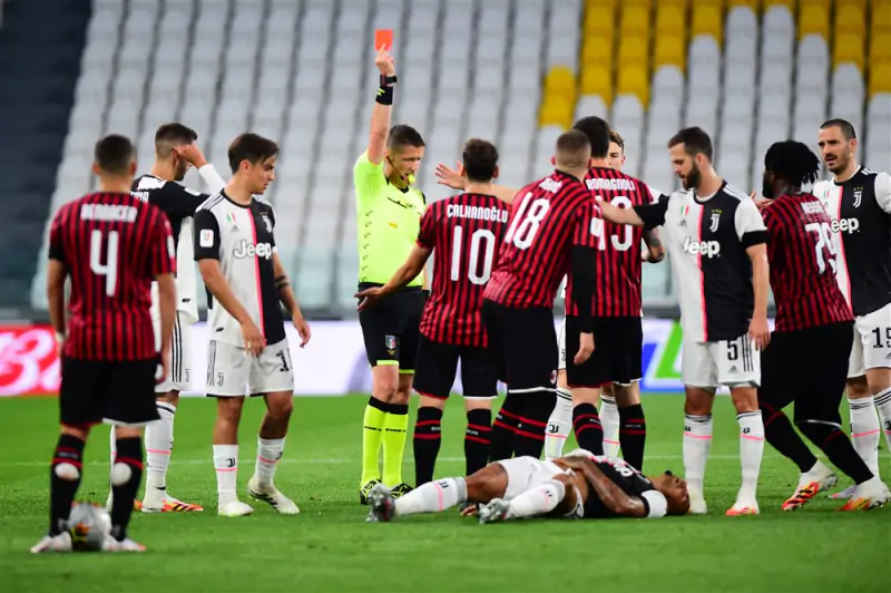 «Милан» решил не наказывать Ребича за удаление в матче против «Ювентуса»