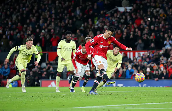 Решающий мяч Роналду принес победу МЮ над «Арсеналом» в голевой перестрелке
