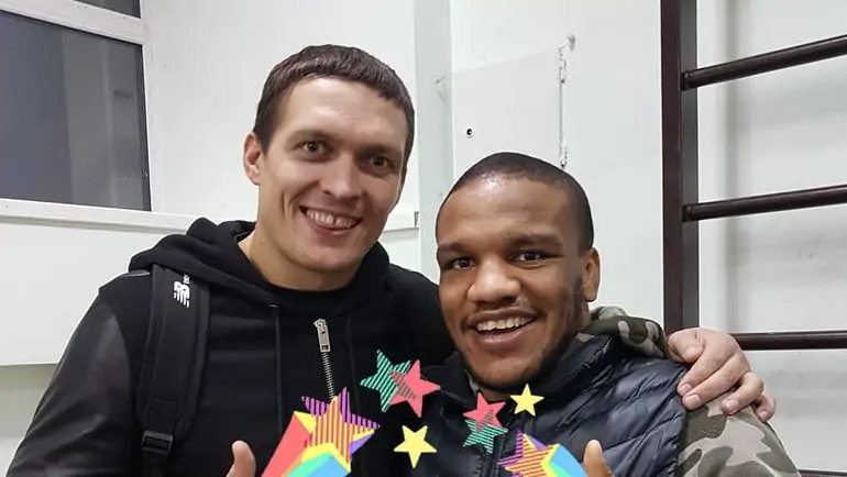 Усик поздравил Беленюка с победой на чемпионате мира-2019