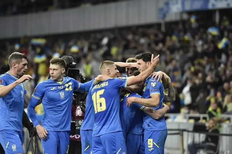 6 главных желаний украинского футбольного фаната в 2022-м году