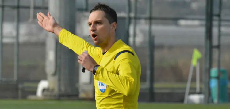 Украинский арбитр получил назначение на полуфинал Евро U-17